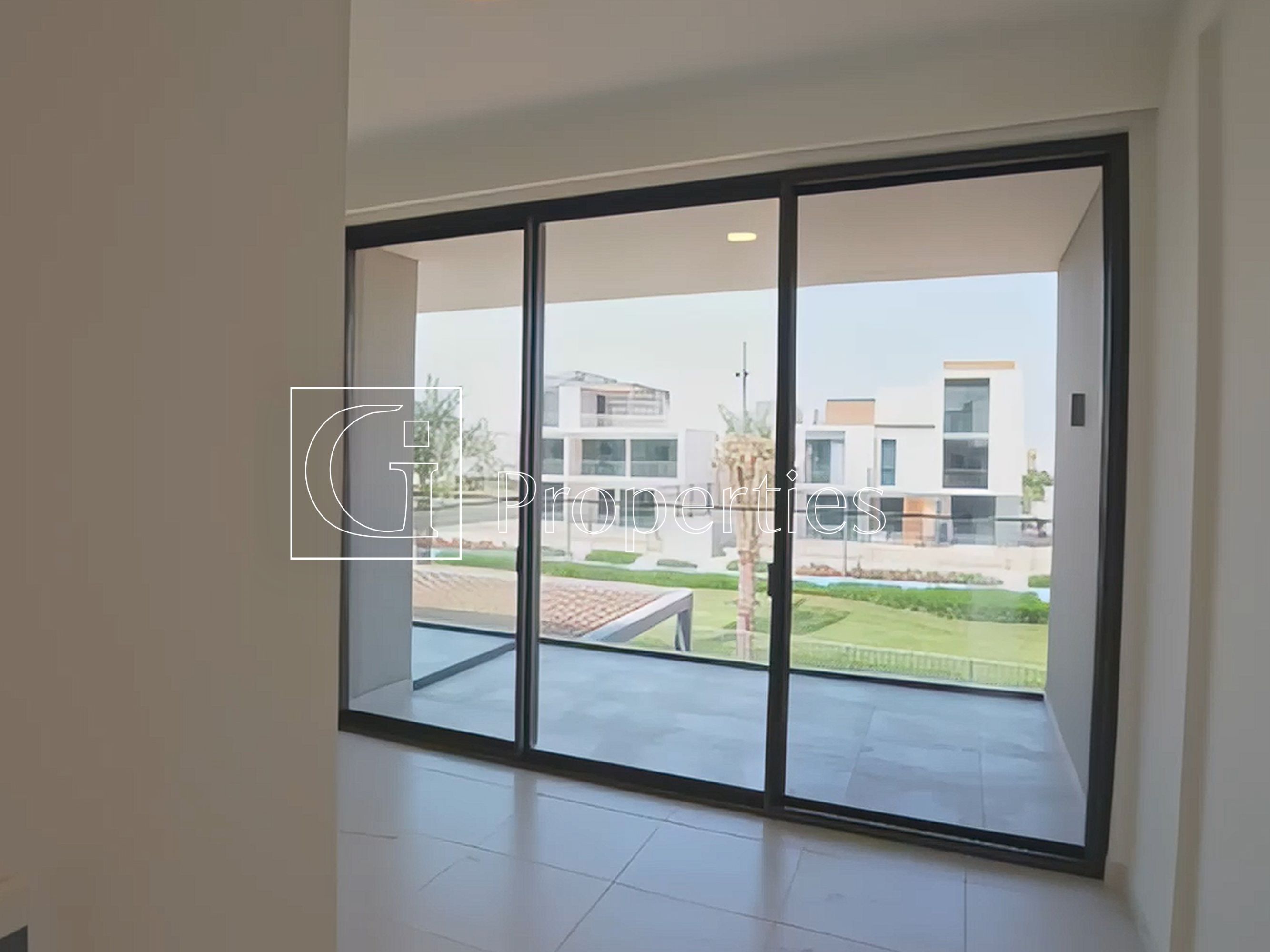 Corner Unit | Single Row | Central Park View - 21