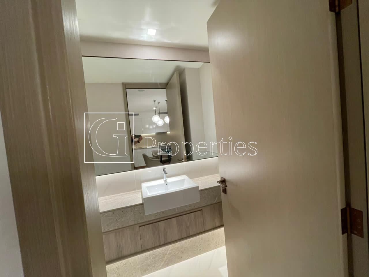 High floor | Fully Furnished | Park View - 7