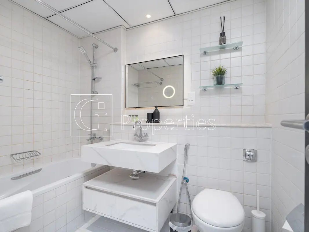 Full Marina View | Vacant | Corner Apartment - 16