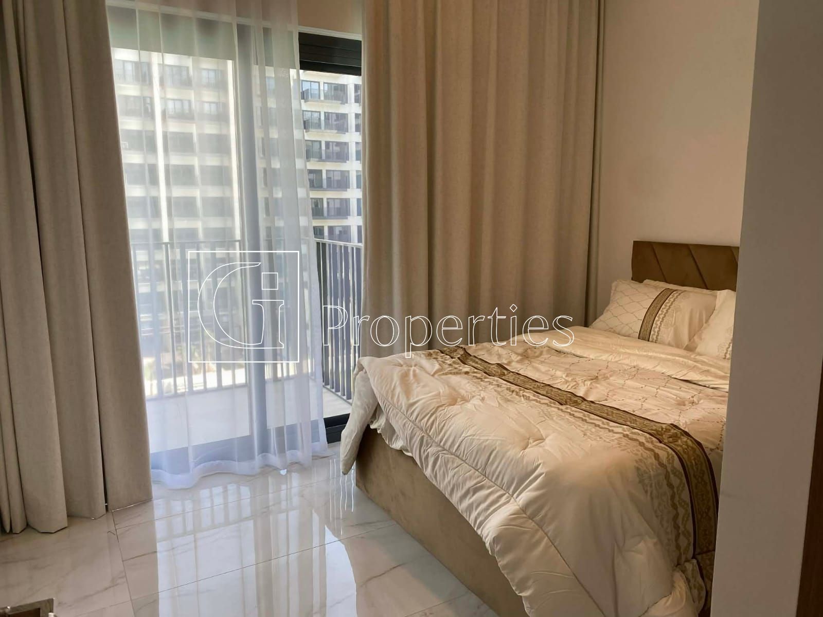 Fully Furnished | Lagoon View | Elegant 1BR - 5