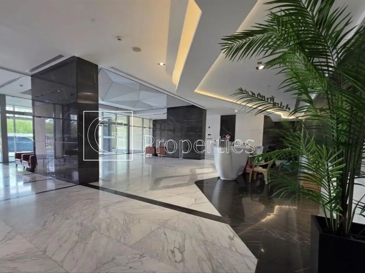 Spacious 2BR | Prime Location | Large Layout - 18