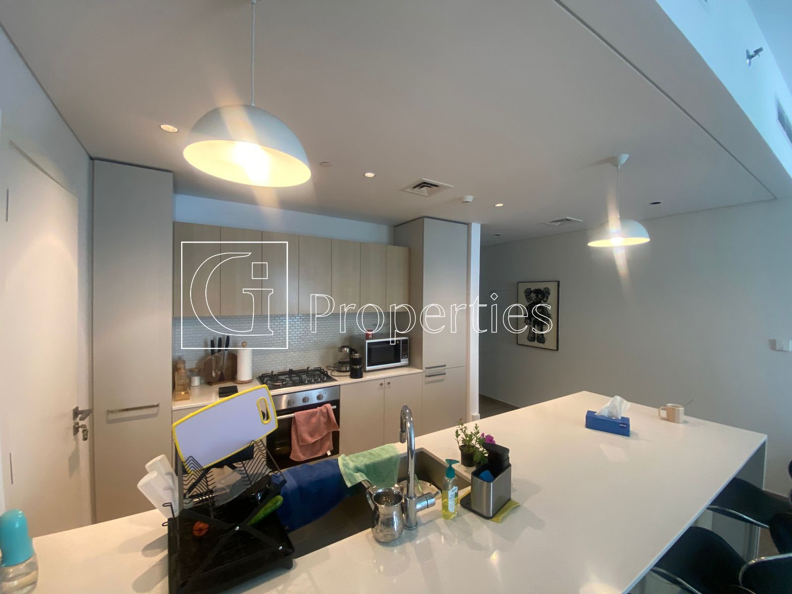 Stylish 2BR | Large Layout | Elegant Living - 5