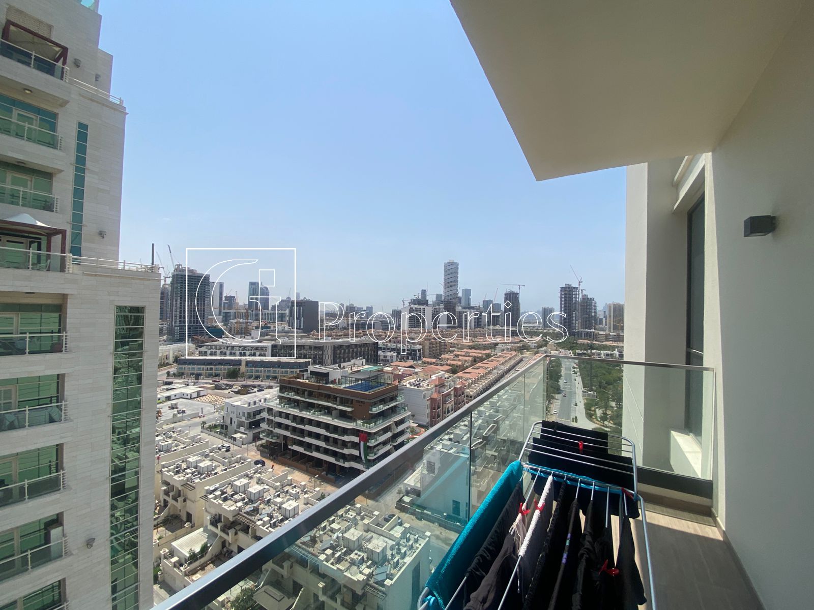Stylish 2BR | Large Layout | Elegant Living - 8