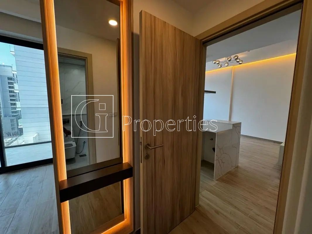 Modern 1BR | Spacious Layout | Prime Location - 6