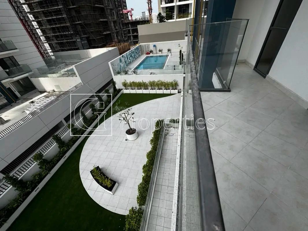 Modern 1BR | Spacious Layout | Prime Location - 14