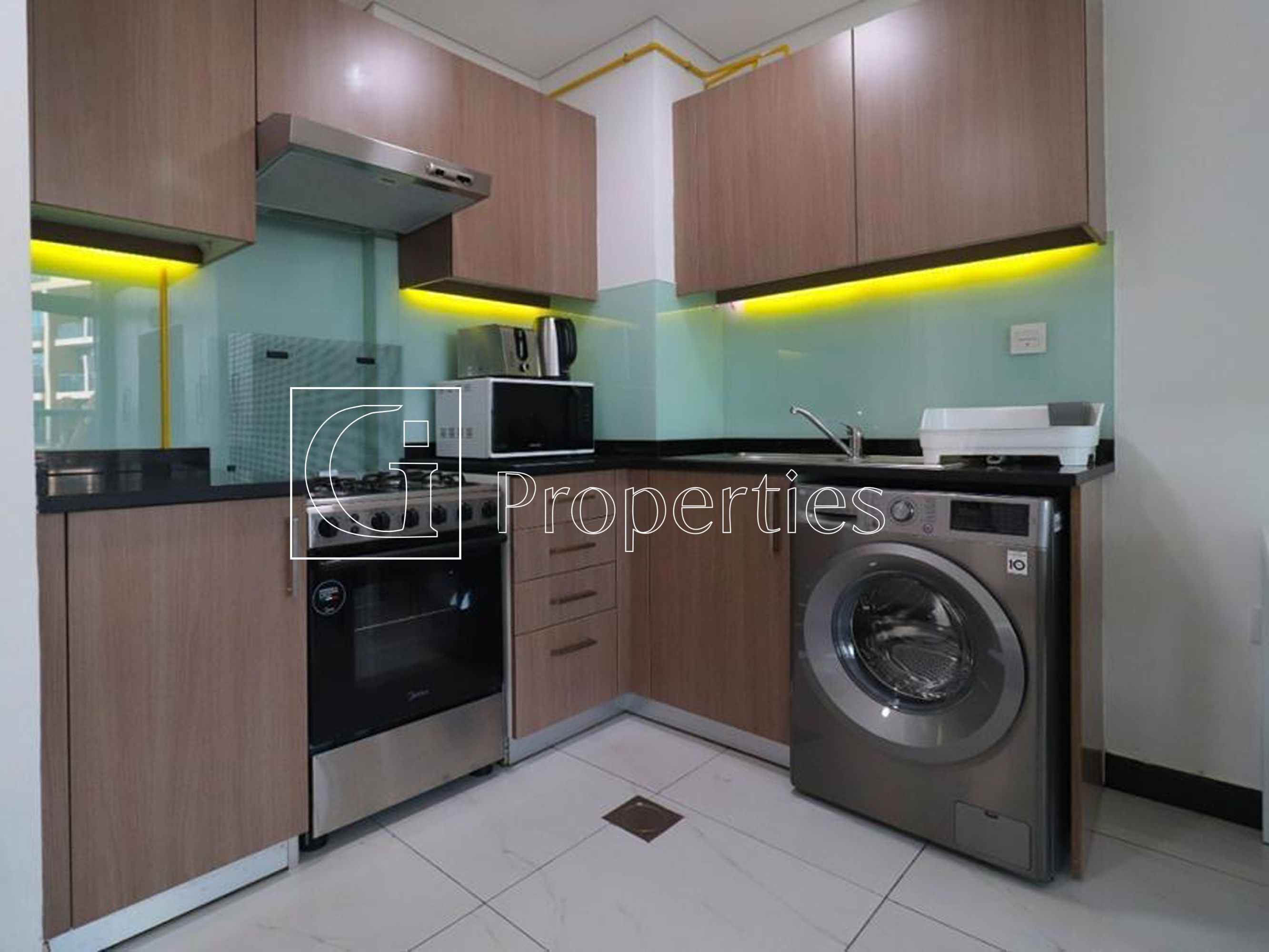 Spacious Studio | Pool View | Prime Location - 5