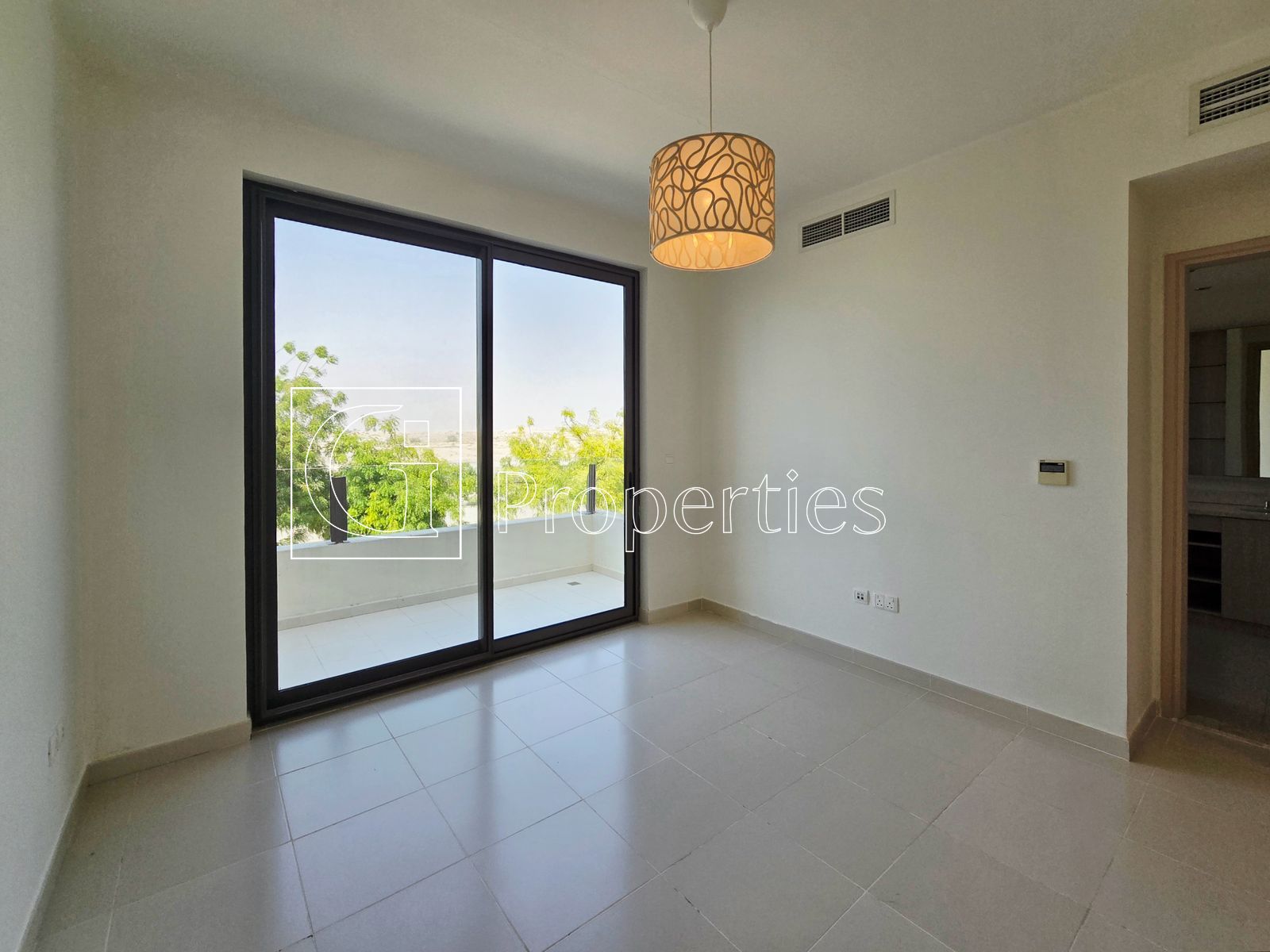 Luxury 4BR  | Standalone Villa | Private Garden - 11