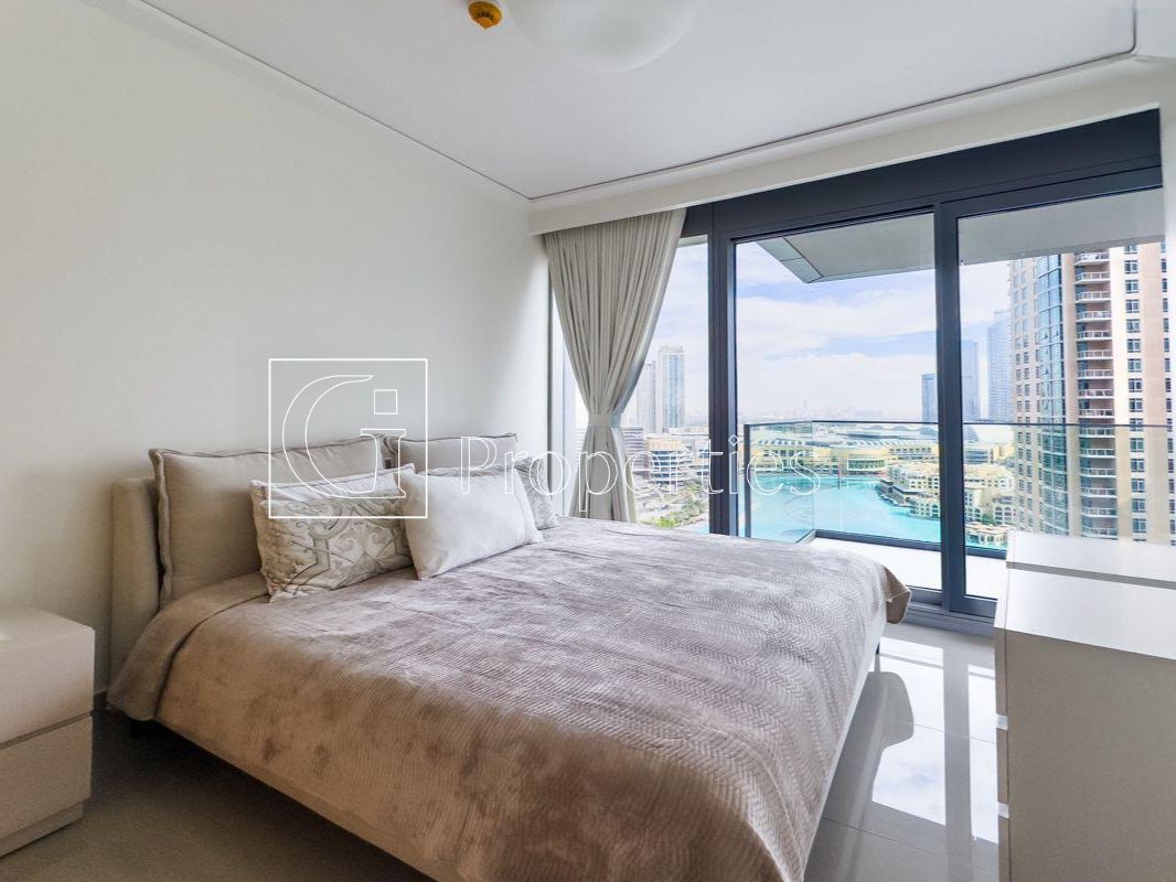 Burj Khalifa and Fountains View | Fully Furnished - 5
