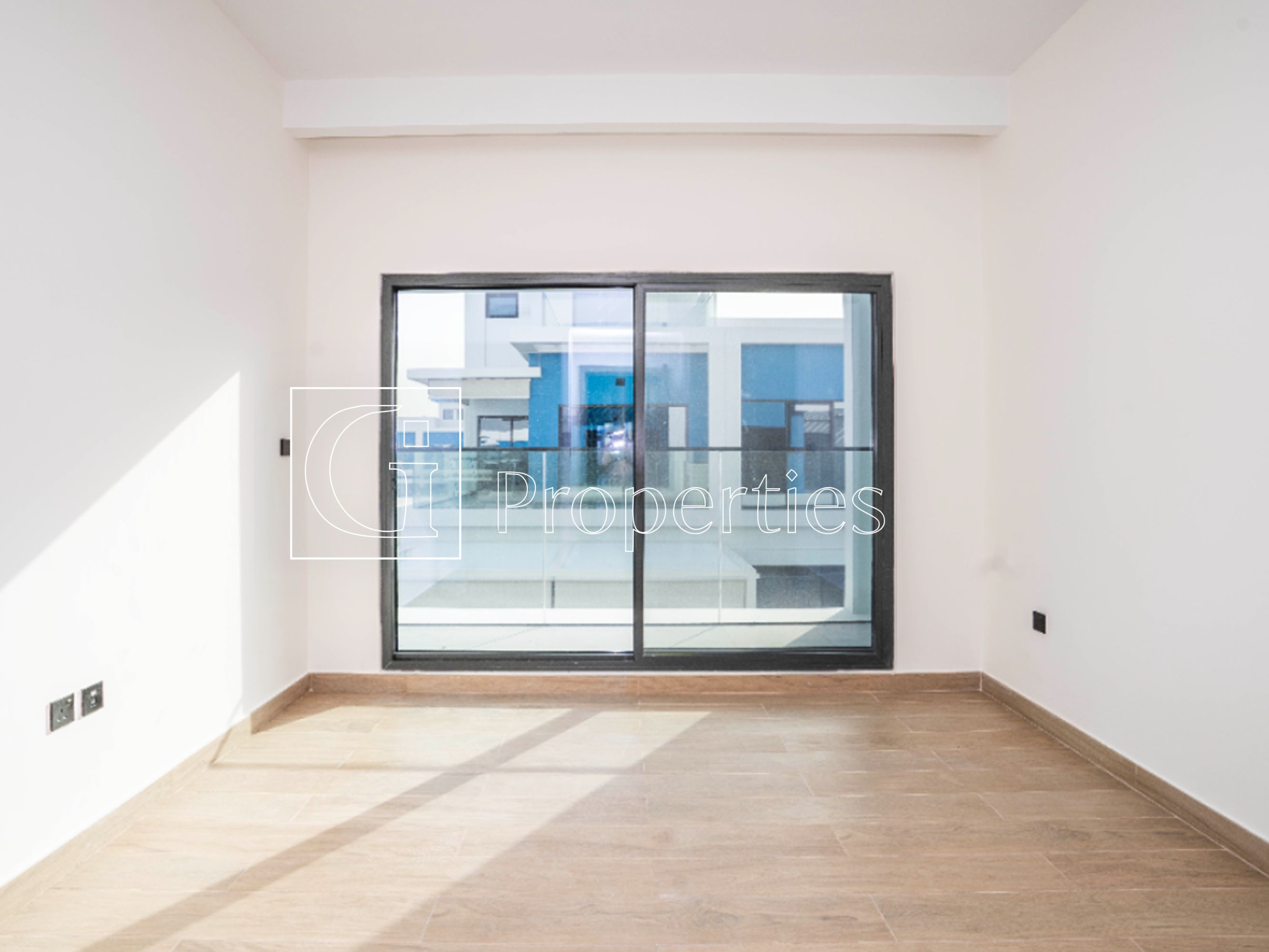 Prime 5BR Townhouse | Damac Lagoons Living - 9
