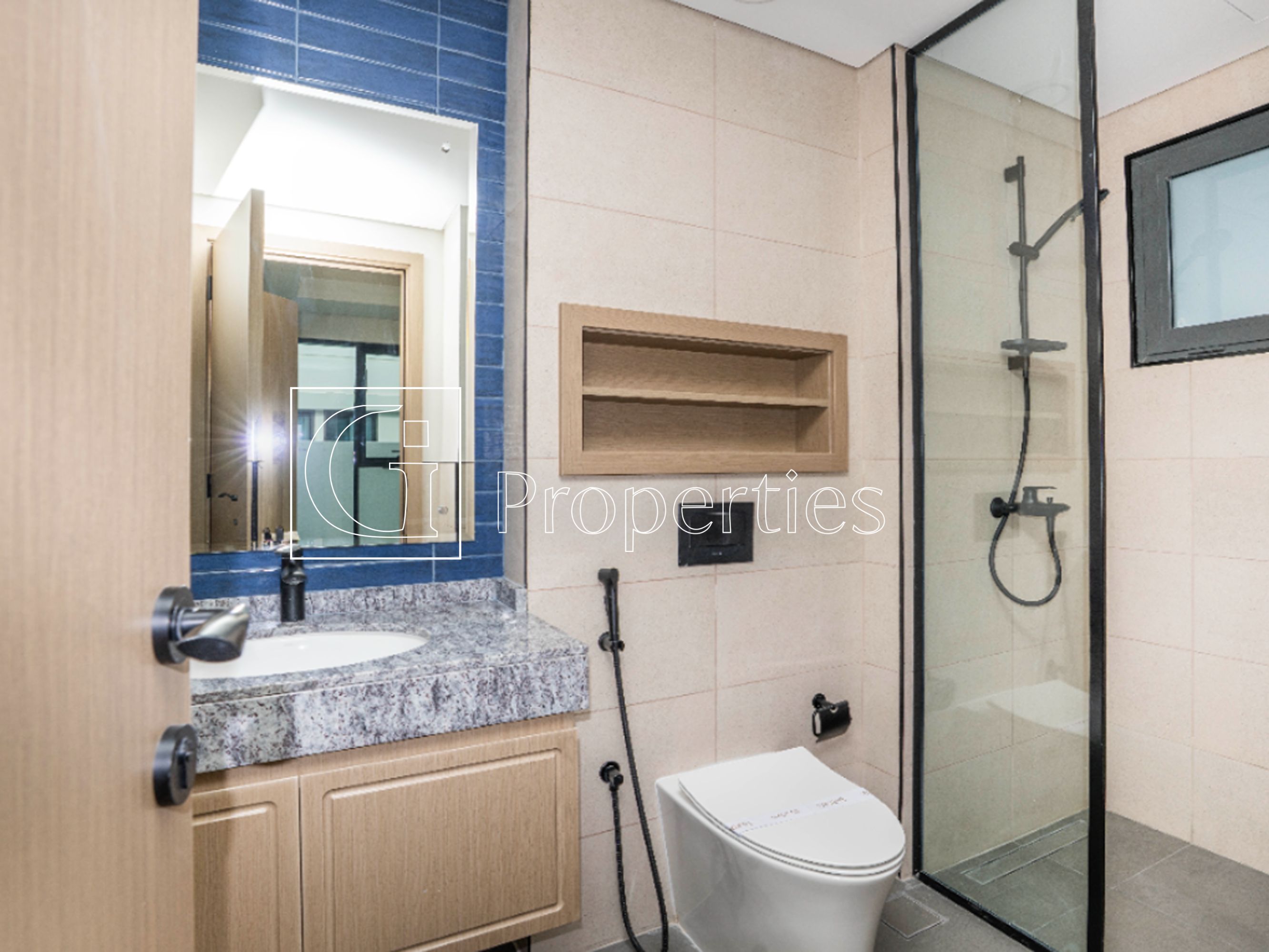 Prime 5BR Townhouse | Damac Lagoons Living - 21