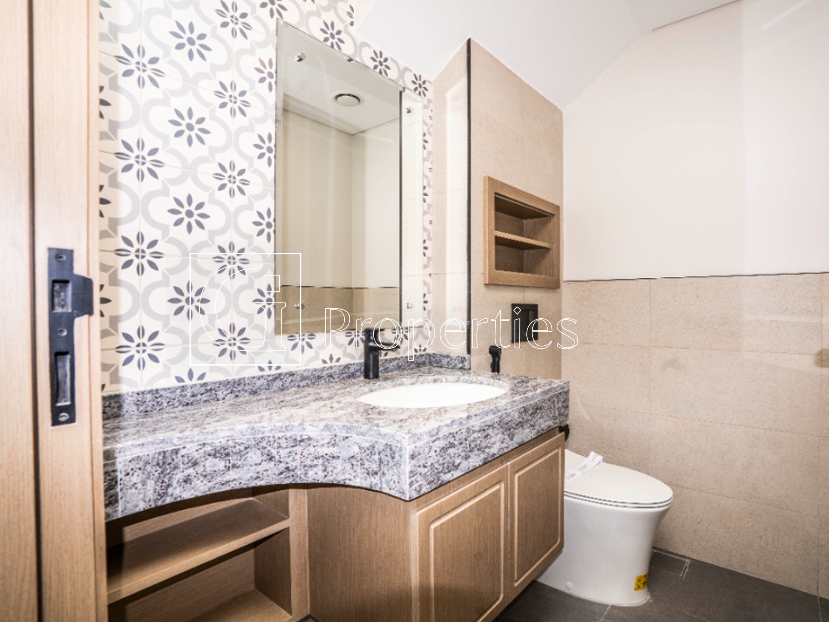 Prime 5BR Townhouse | Damac Lagoons Living - 23
