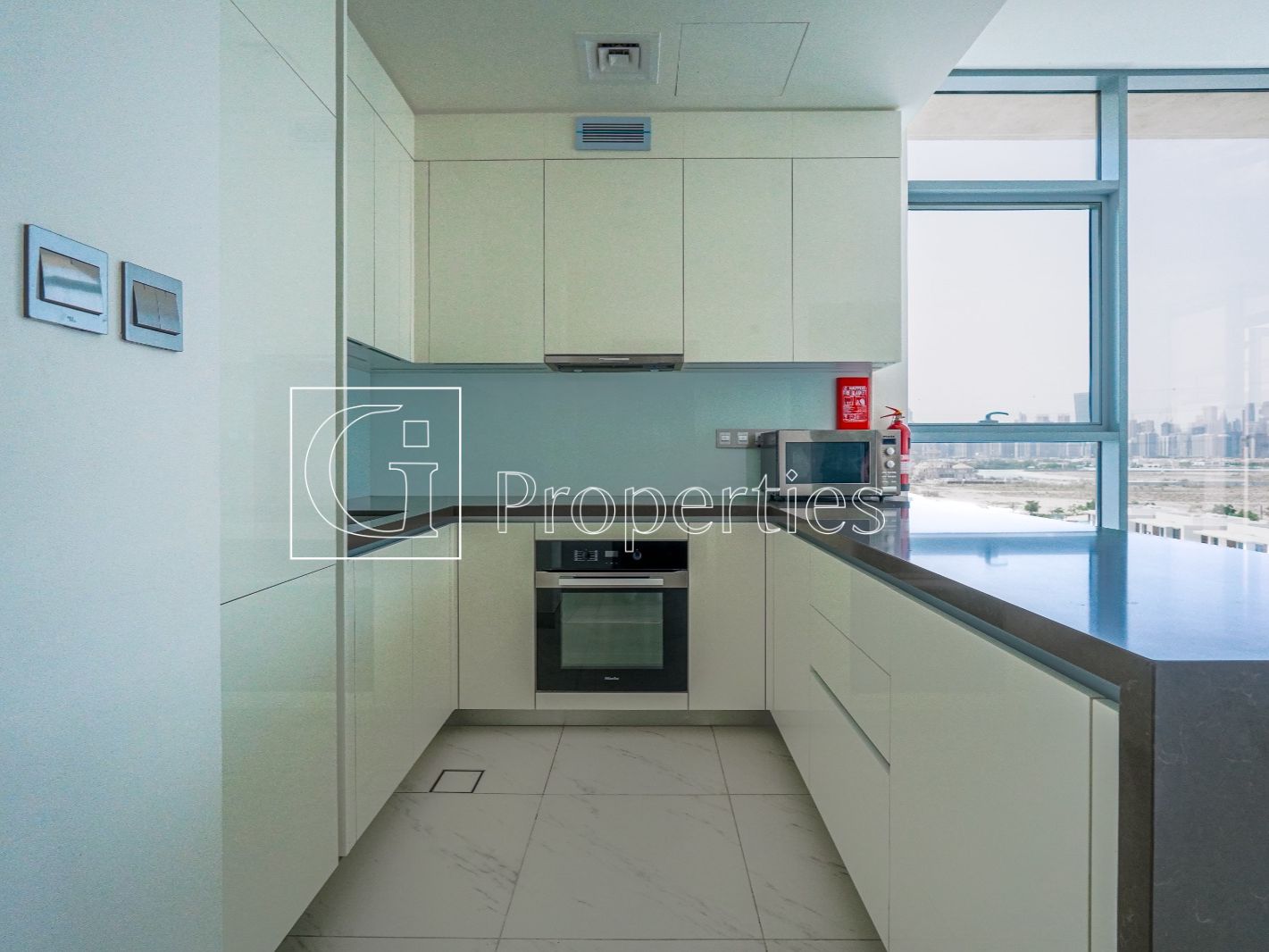 Burj Khalifa View | Vacant | Unfurnished - 4