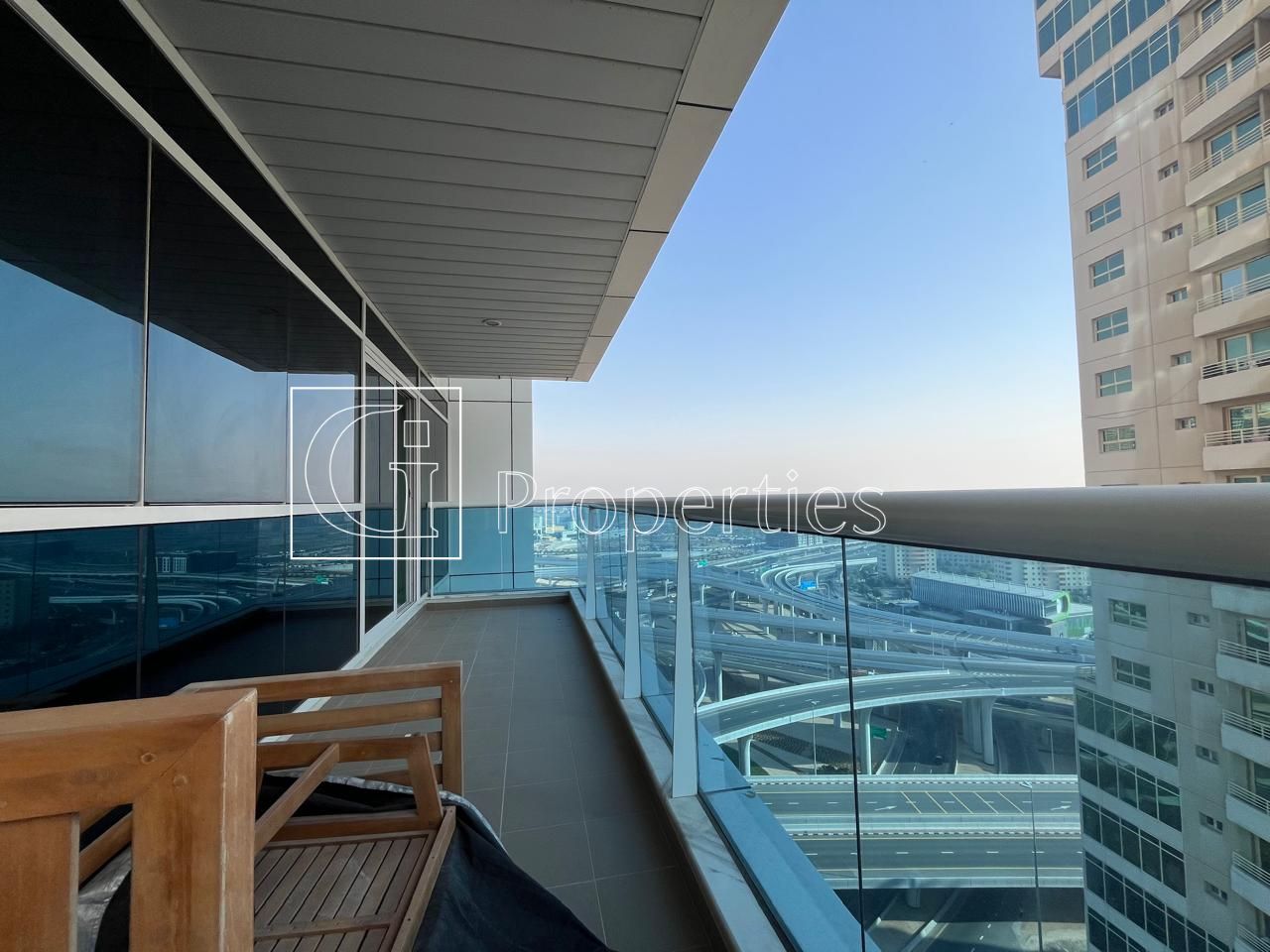 Elegant 1BR | Waterfront Living | Prime Location - 1
