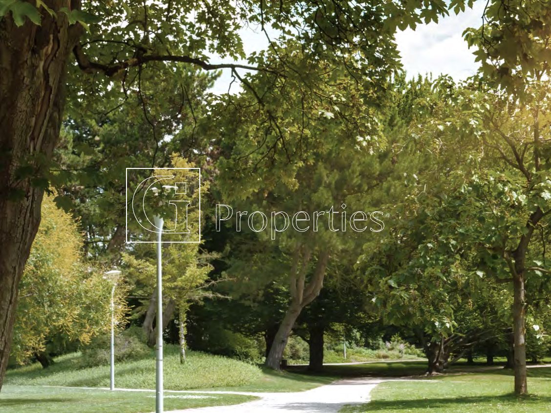 Spacious | Waterfront Community | Facing Amenities - 12