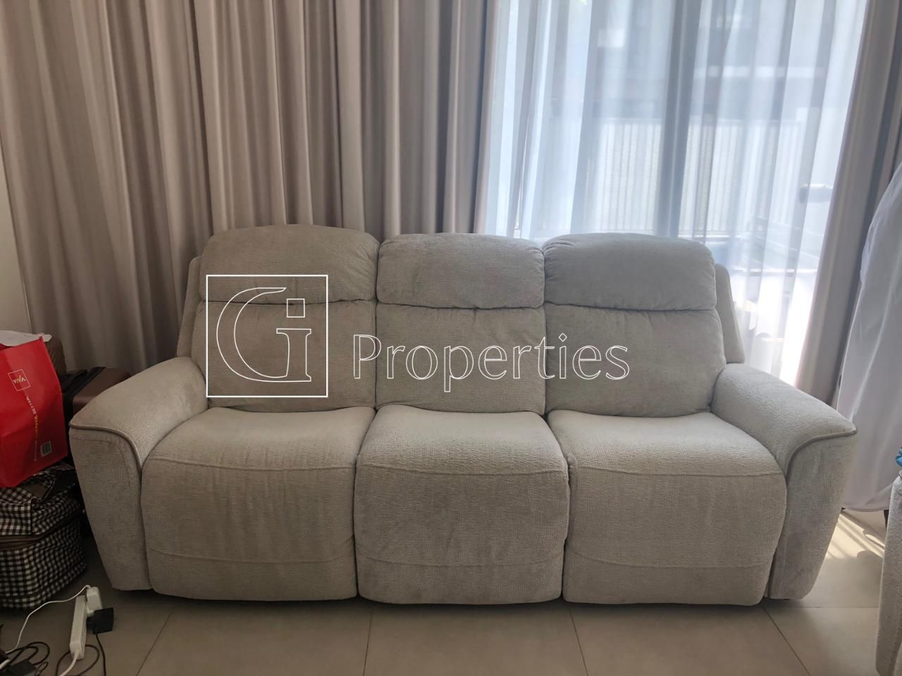 Fully Furnished | Ready to Move | Close to Pool - 4