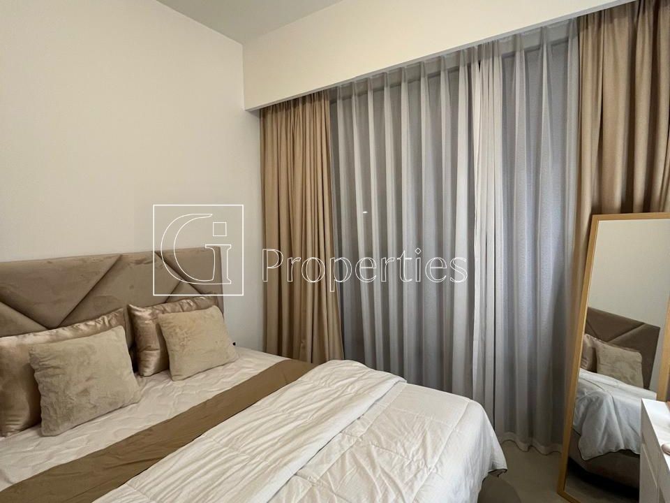 Fully Furnished | Ready to Move | Close to Pool - 9