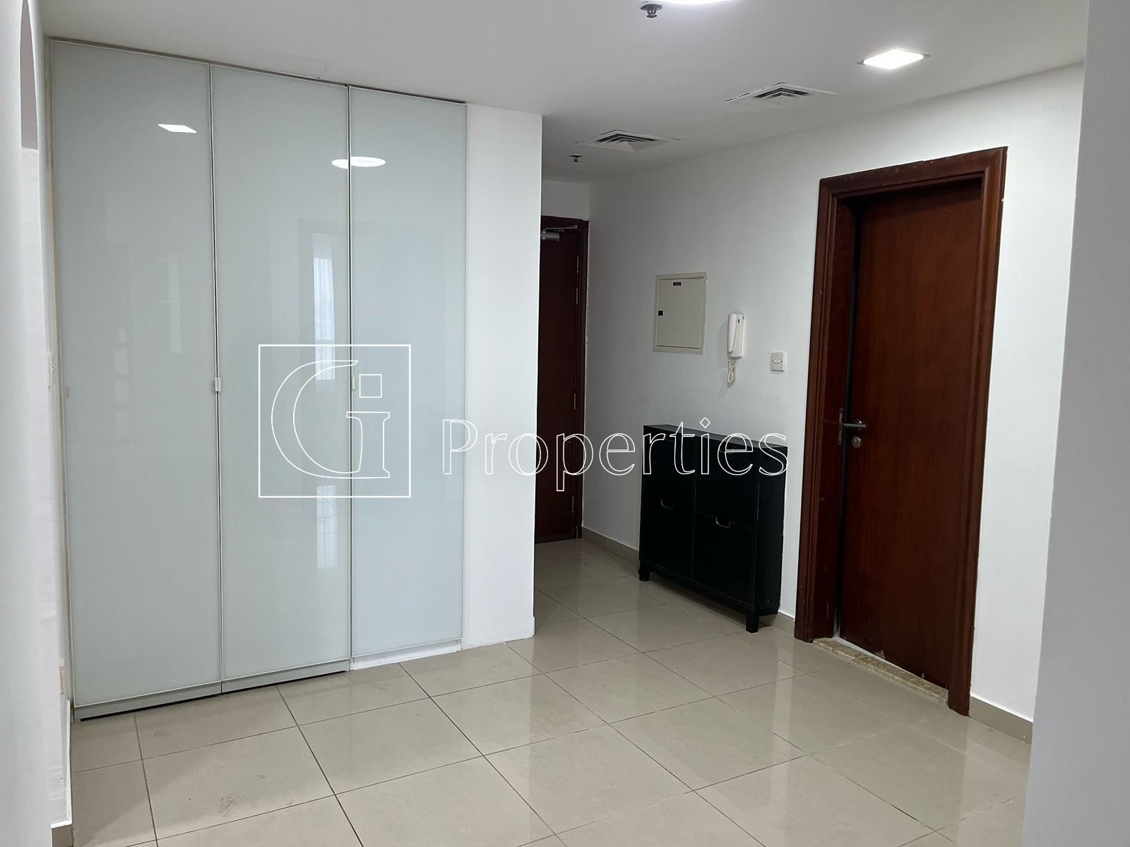 Fully Furnished | Vacant Now | Spacious Layout - 9