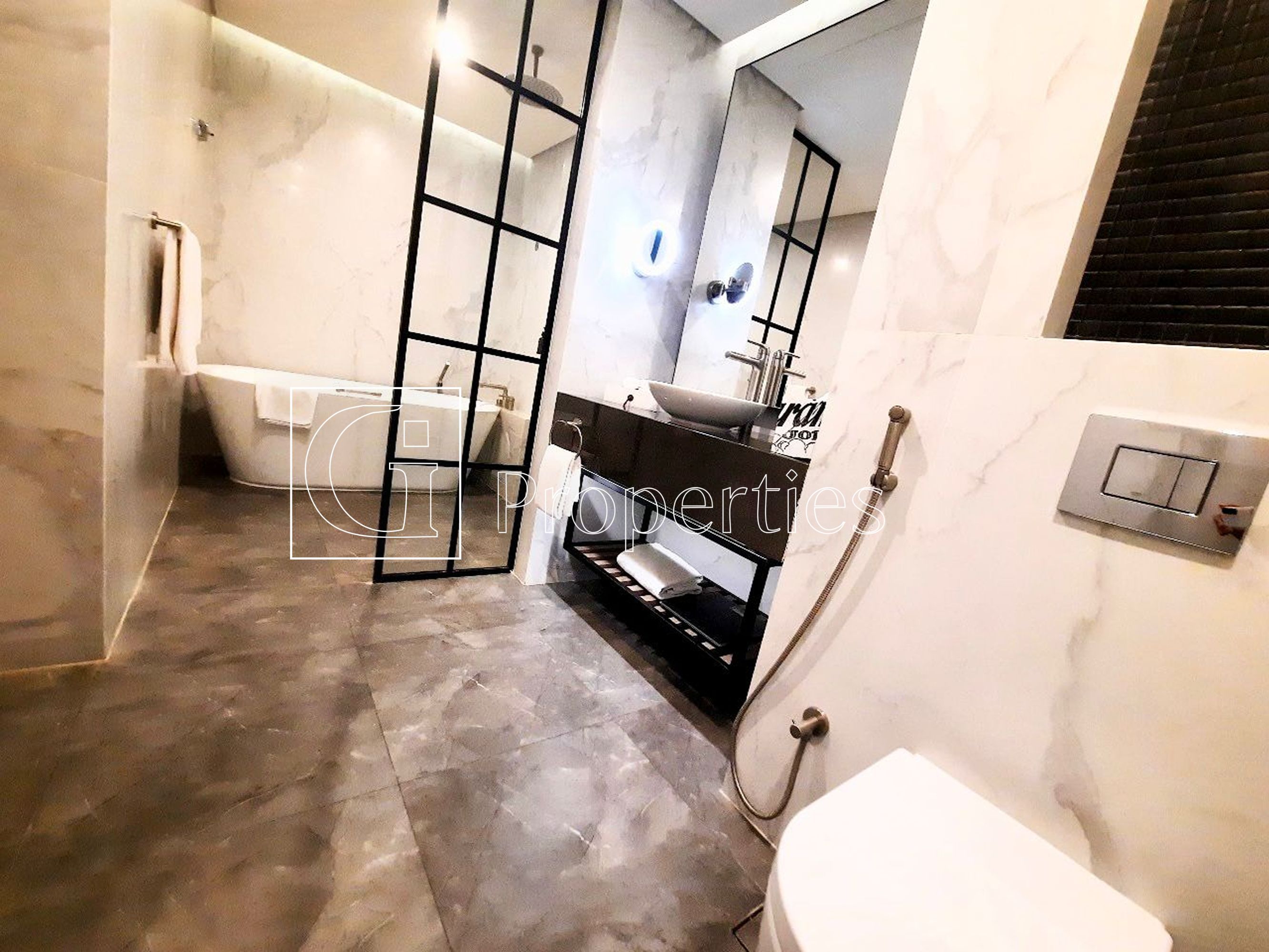 Luxury Studio | Burj View | High ROI - 6