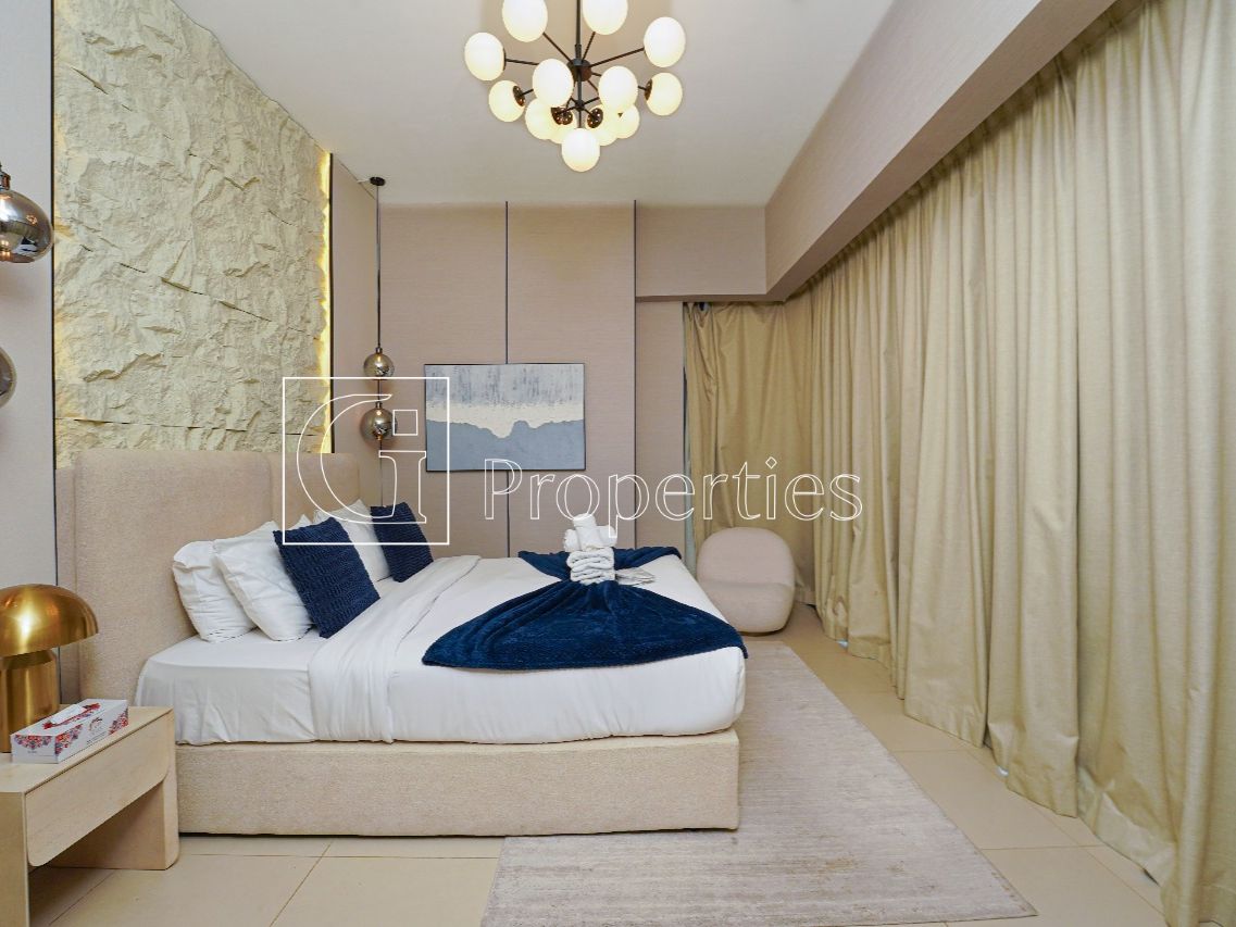 Burj Khalifa View | Fully Upgraded | 3BR+Maid - 5