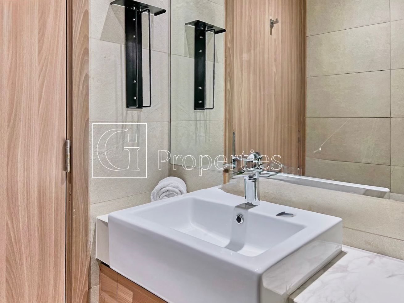 Pool View | Luxury Furnished | Ready To Move - 9