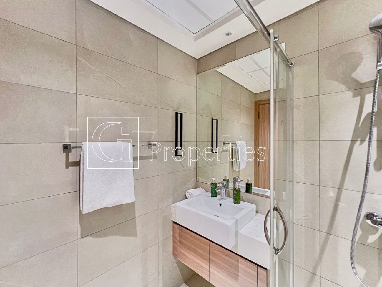 Pool View | Luxury Furnished | Ready To Move - 10