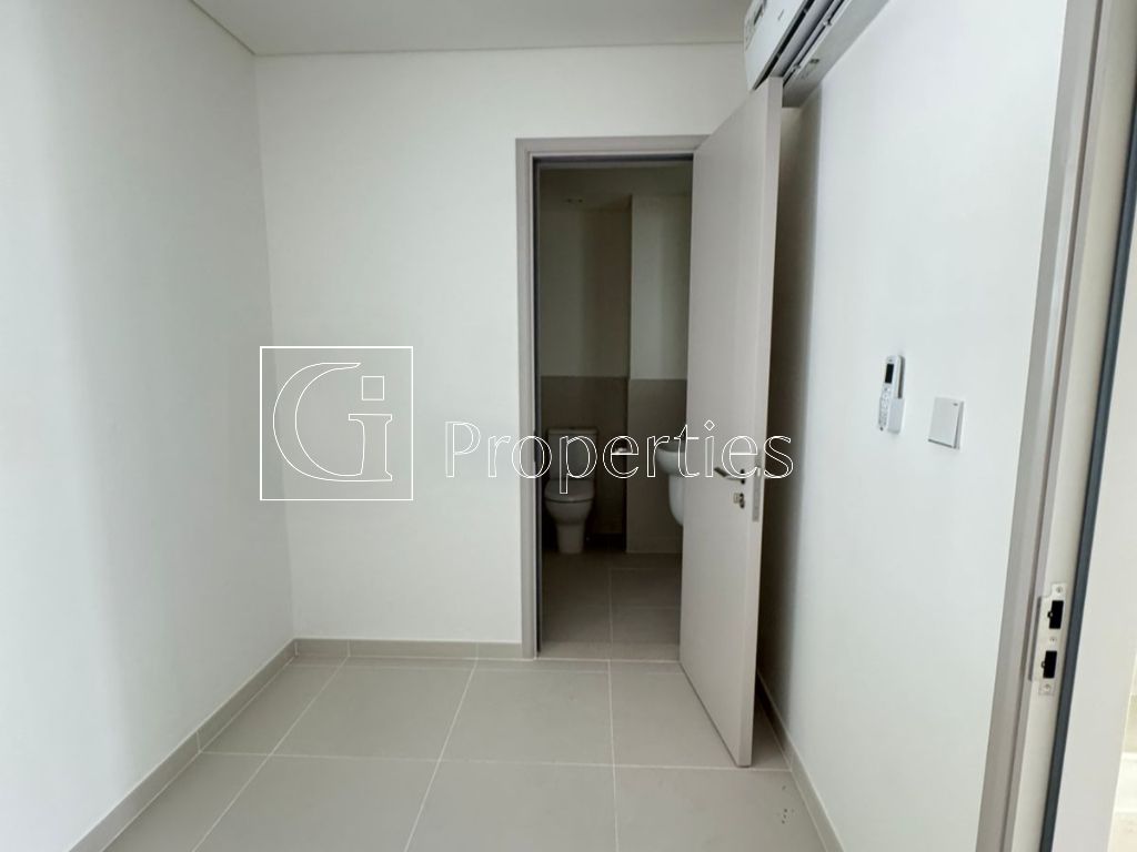 Single Row | Phase 2 | Vacant | Ready to Move - 10