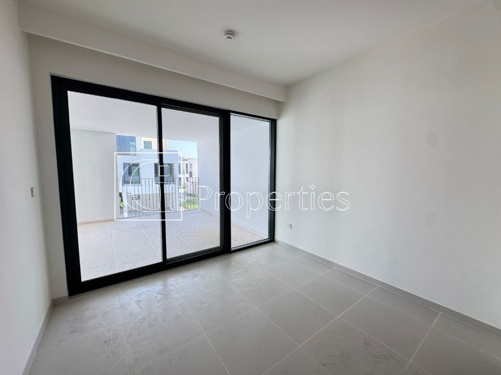 Single Row | Phase 2 | Vacant | Ready to Move - 8