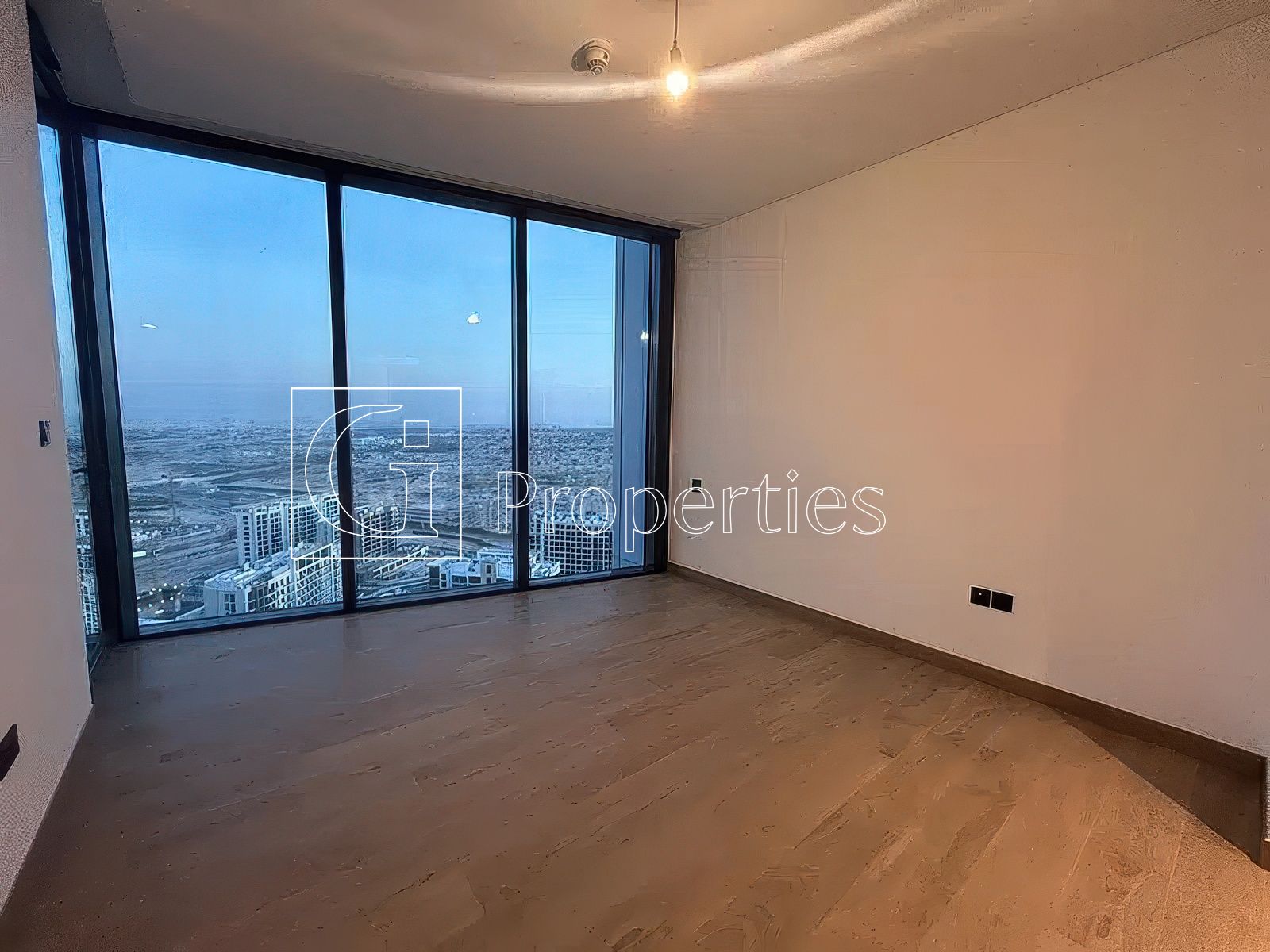 Vacant | Ready to Move | On High Floor - 8