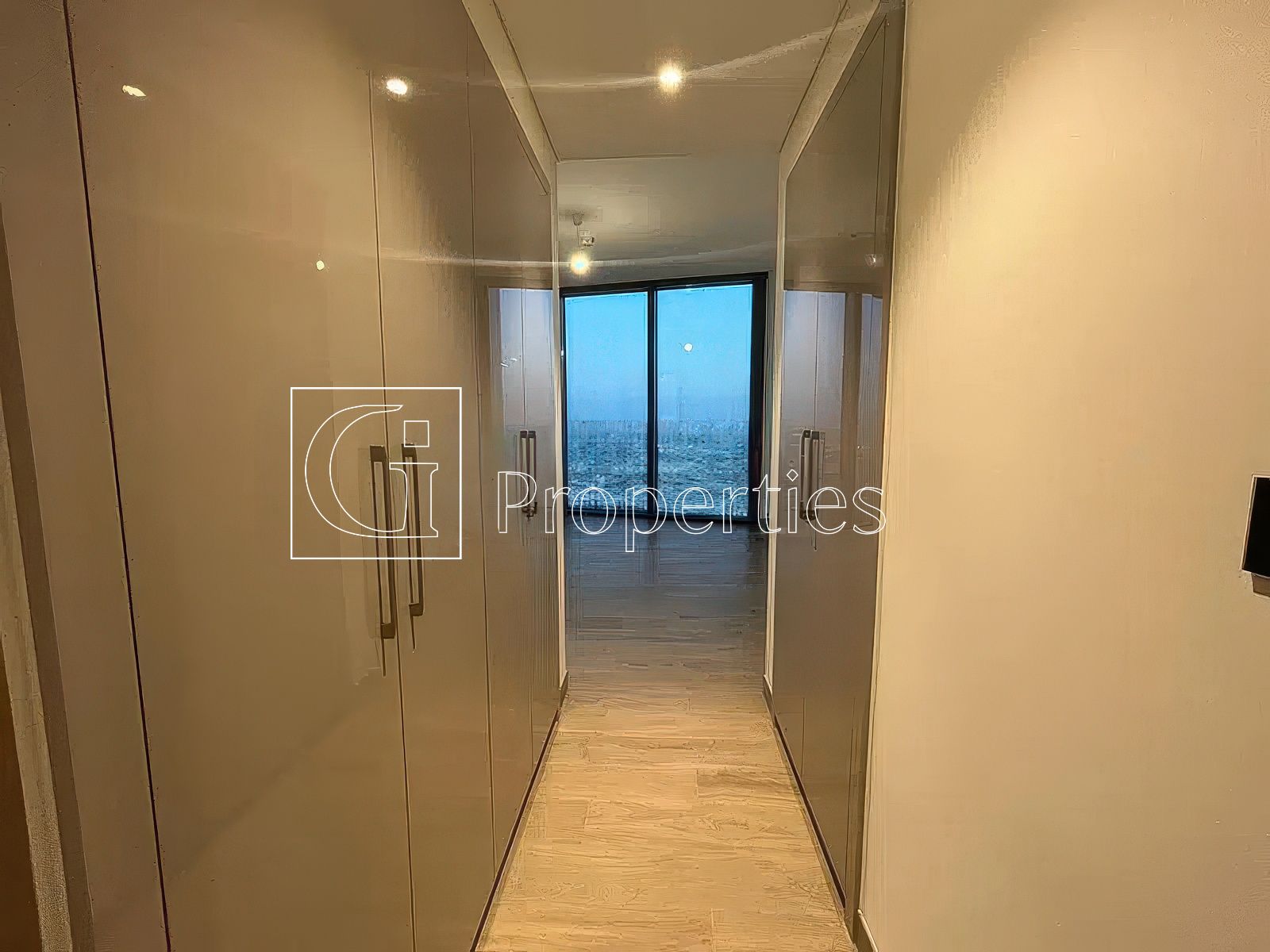 Vacant | Ready to Move | On High Floor - 11