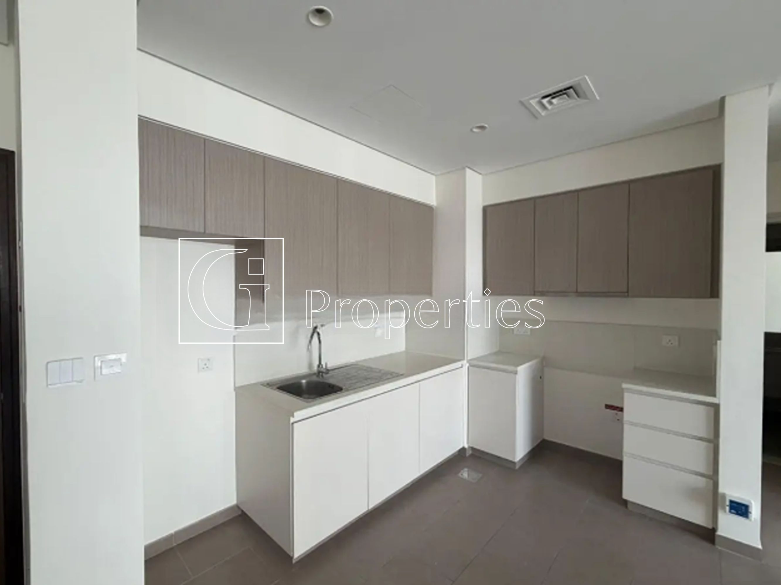 Elegant 1BR | Prime Location | Great Deal - 6