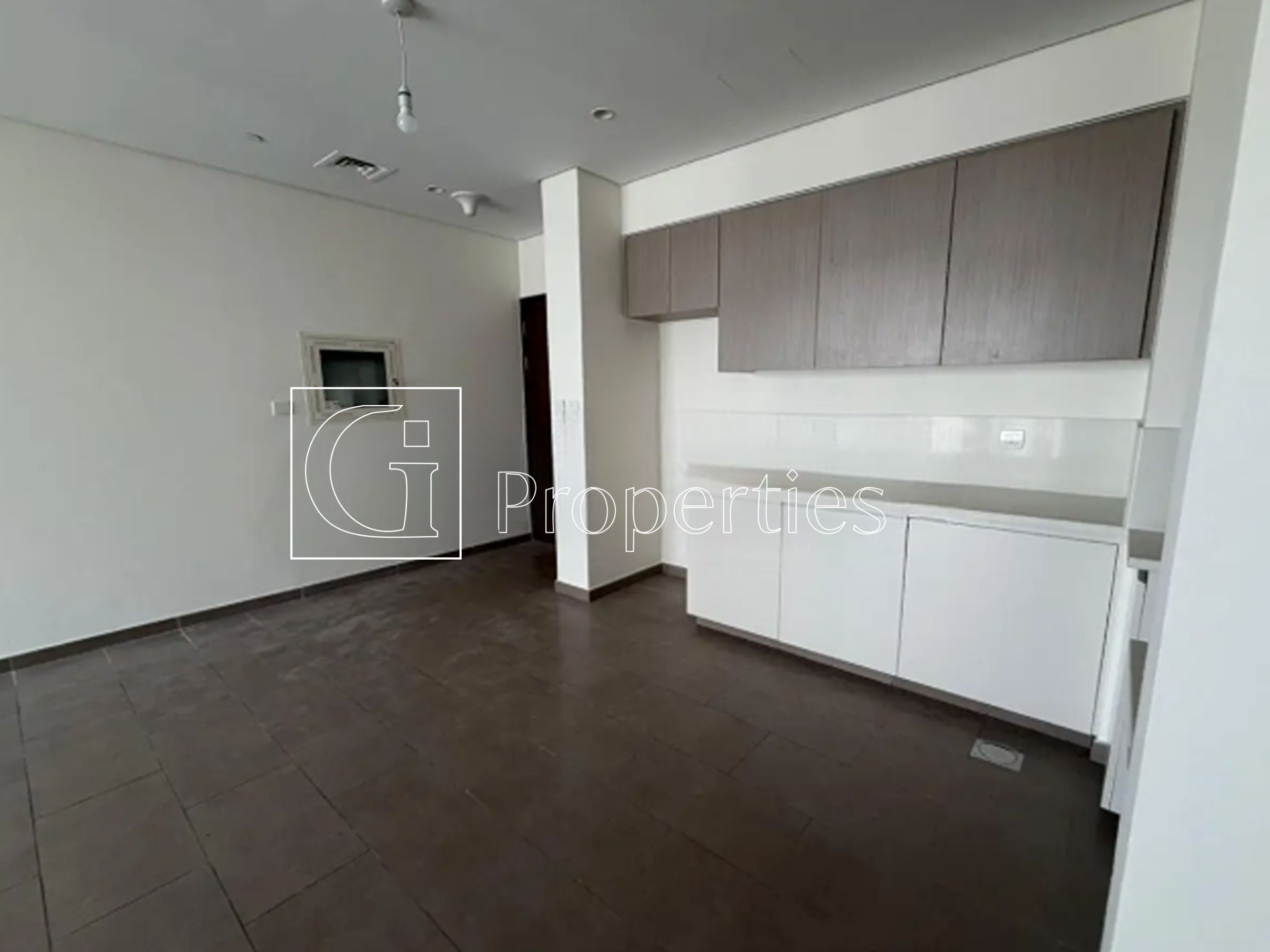 Elegant 1BR | Prime Location | Great Deal - 7