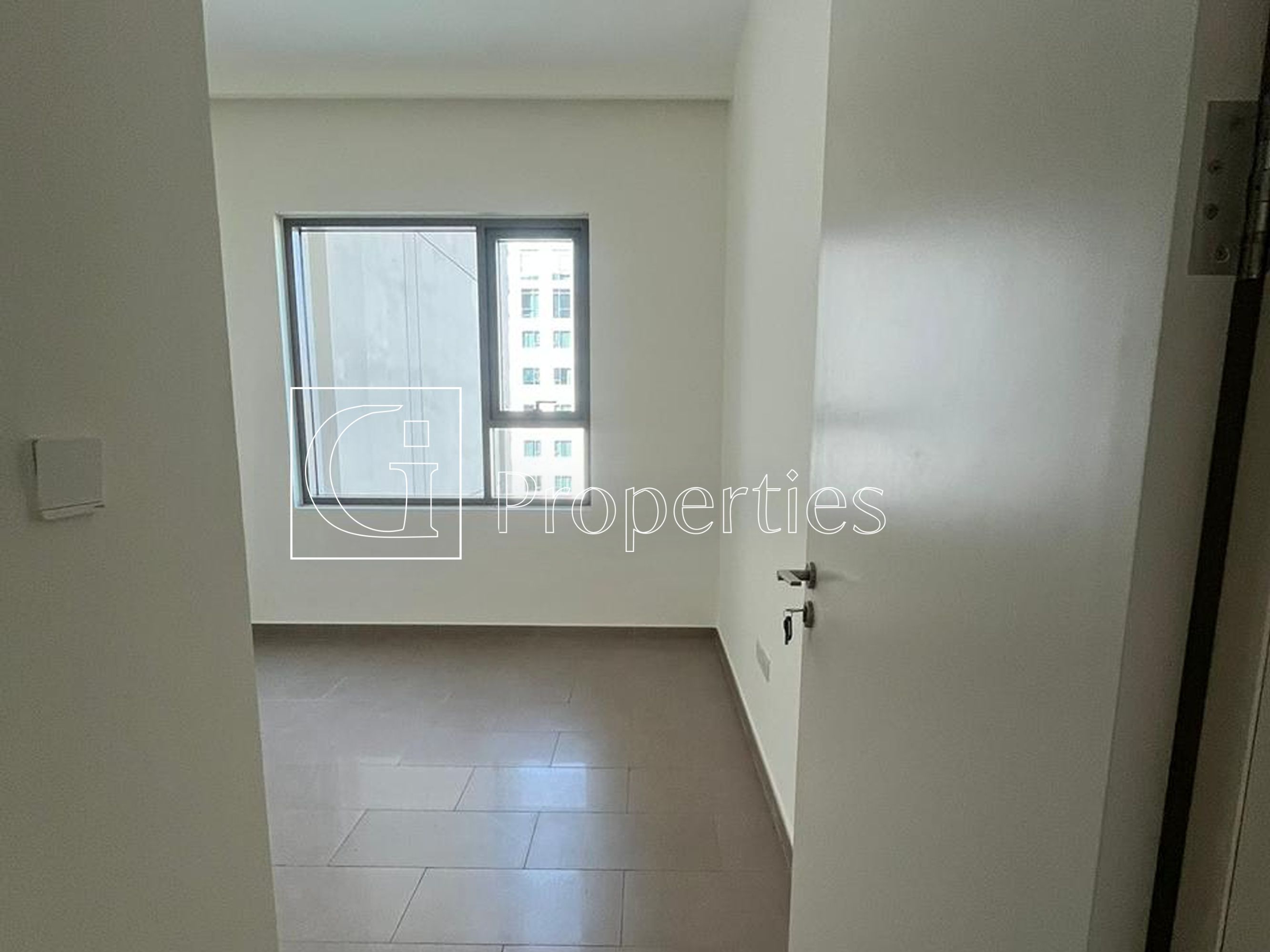 Elegant 1BR | Prime Location | Great Deal - 8