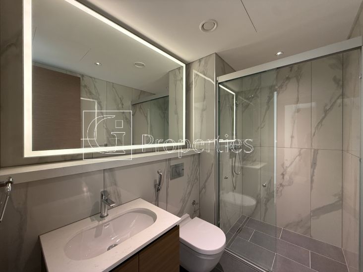 Luxury 1BR | Spacious Layout | High ROI - 12