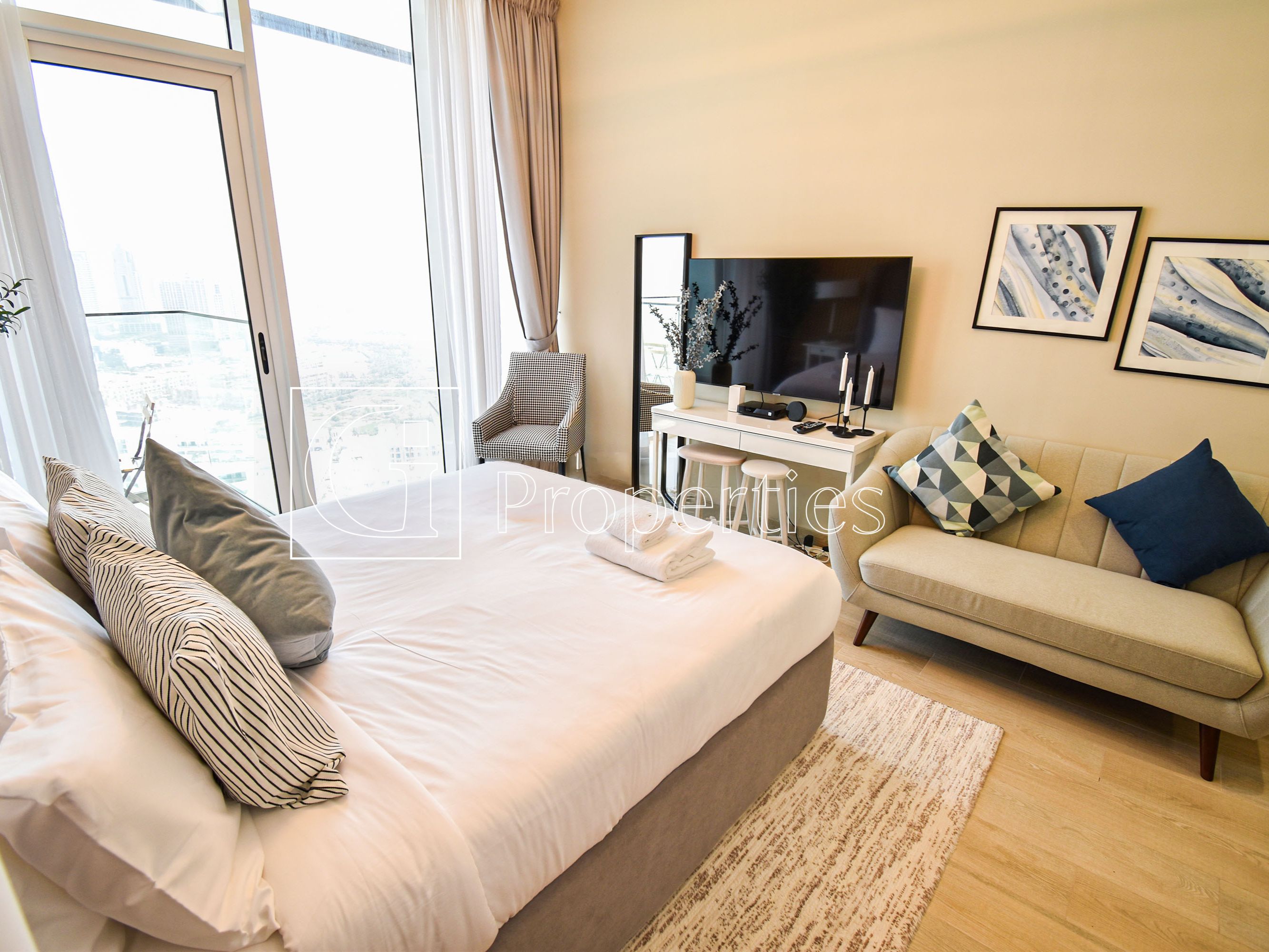 Fully Furnished | Amazing View | Hot Deal - 1
