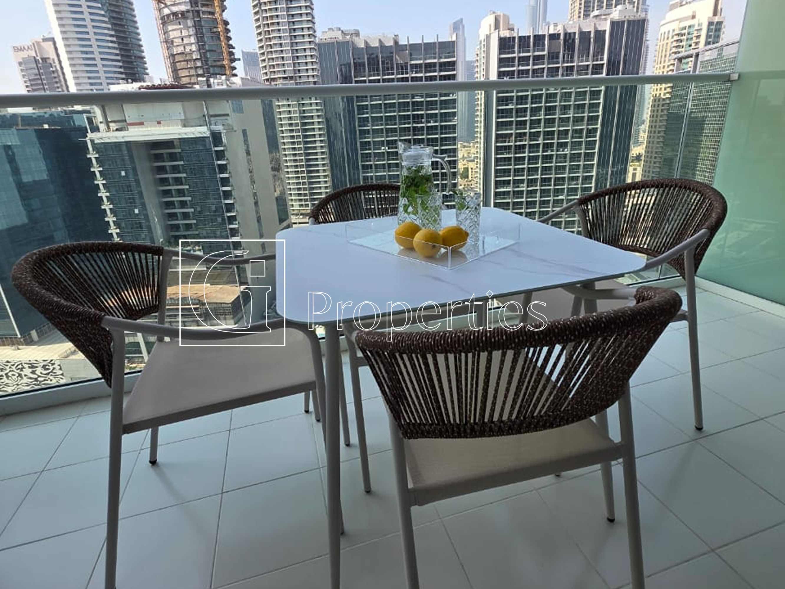 Fully Furnished | Renovated | Burj view - 4