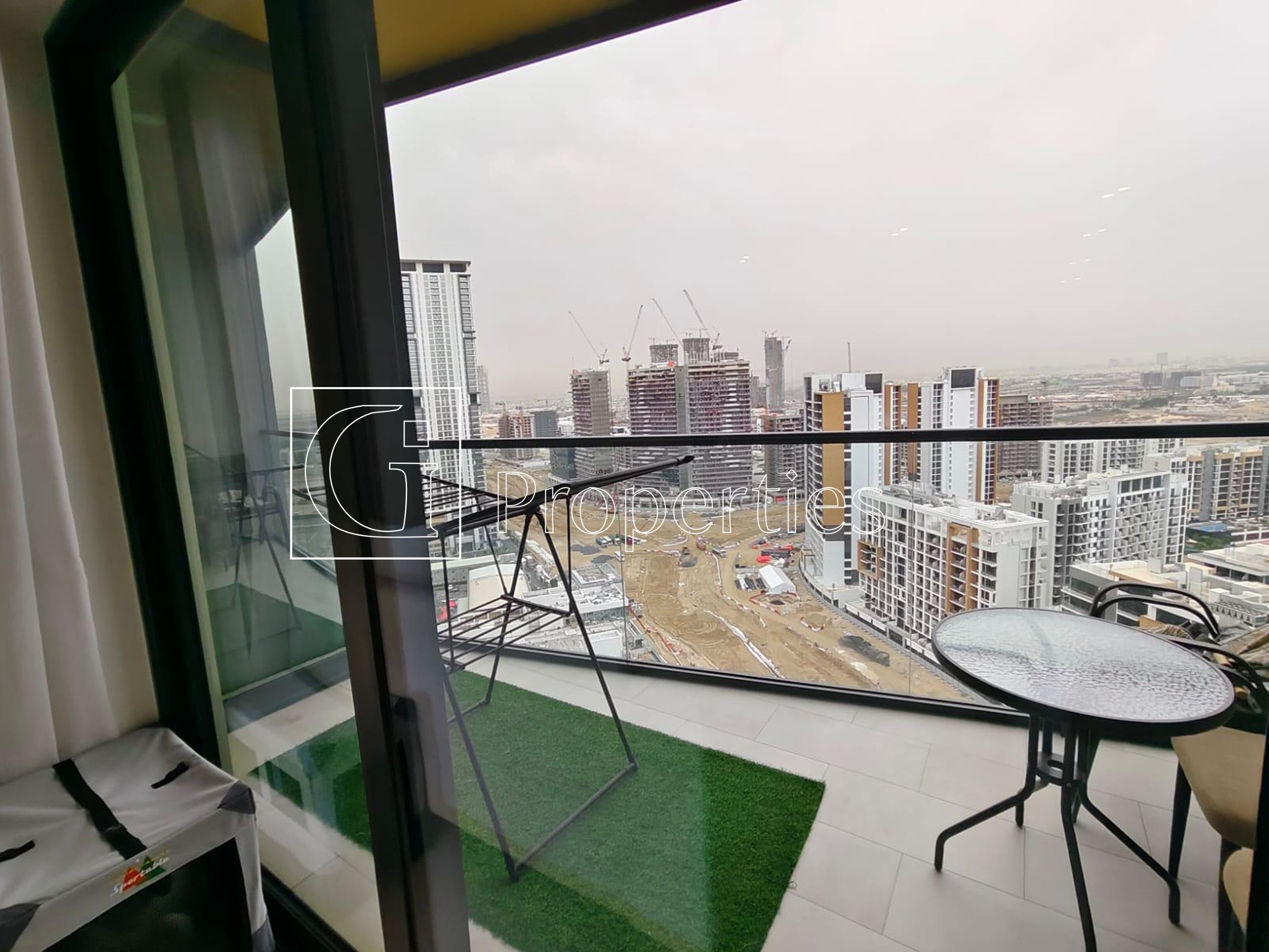 Luxury 1BR | Spacious Layout | High ROI - 14