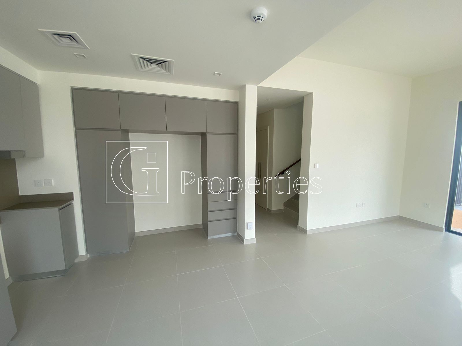 Luxury 4BR Villa | Family Living | Spacious - 5