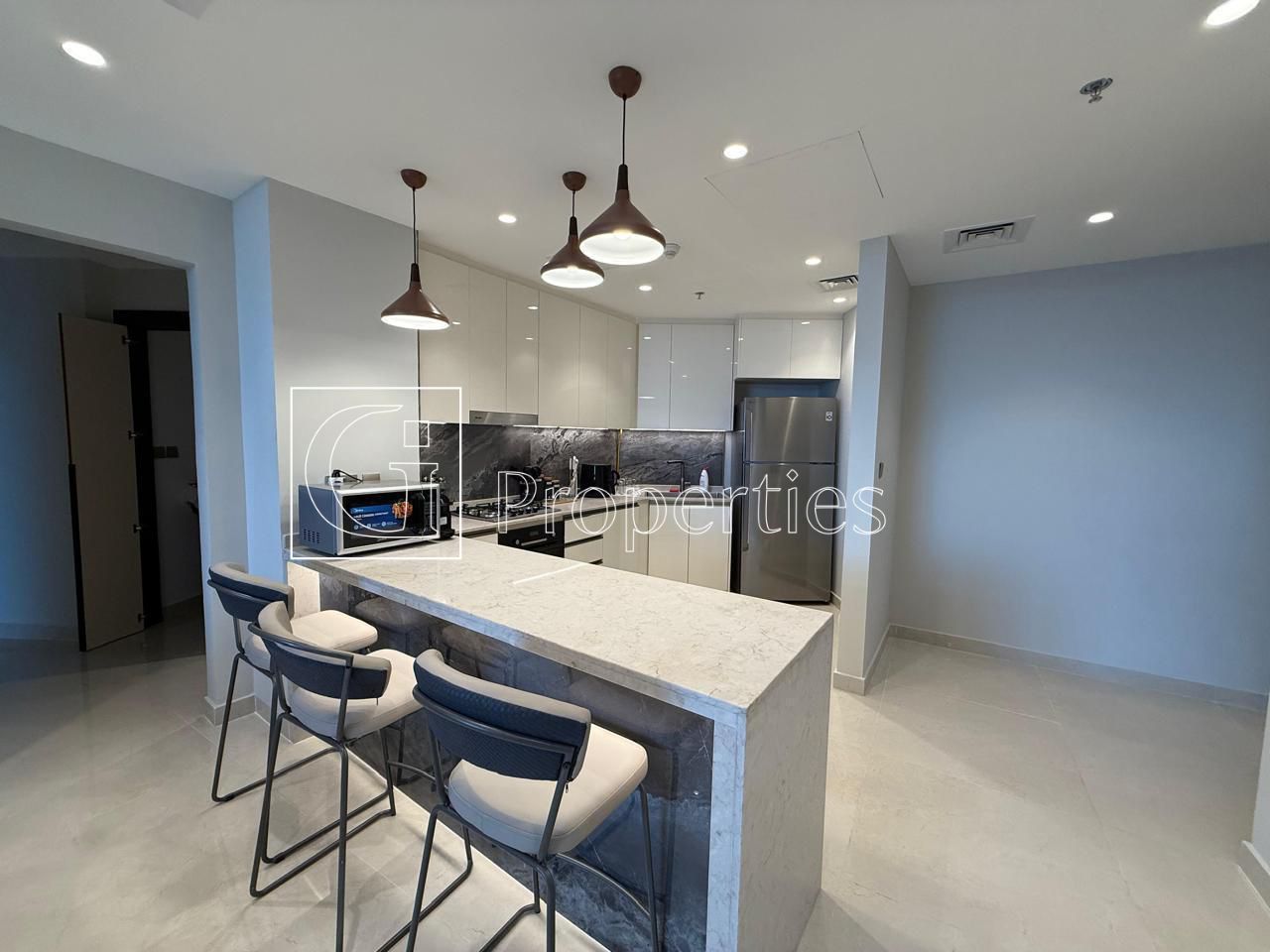 Fully Furnished | Spacious 2BR | Near Downtown - 9