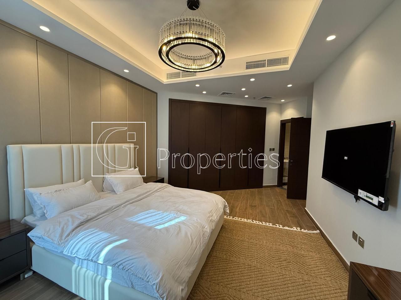 Fully Furnished | Spacious 2BR | Near Downtown - 24