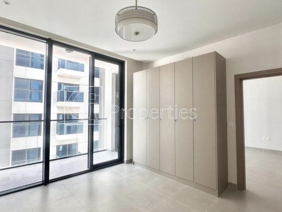 Affordable Luxury 1BR | 12 Cheques | High Floor - 5