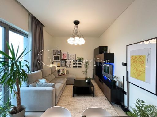 Fully Furnished | Pool and Burj View | High Floor - 1