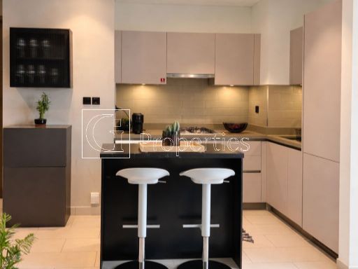 Fully Furnished | Pool and Burj View | High Floor - 5