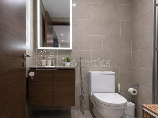 Fully Furnished | Pool and Burj View | High Floor - 8