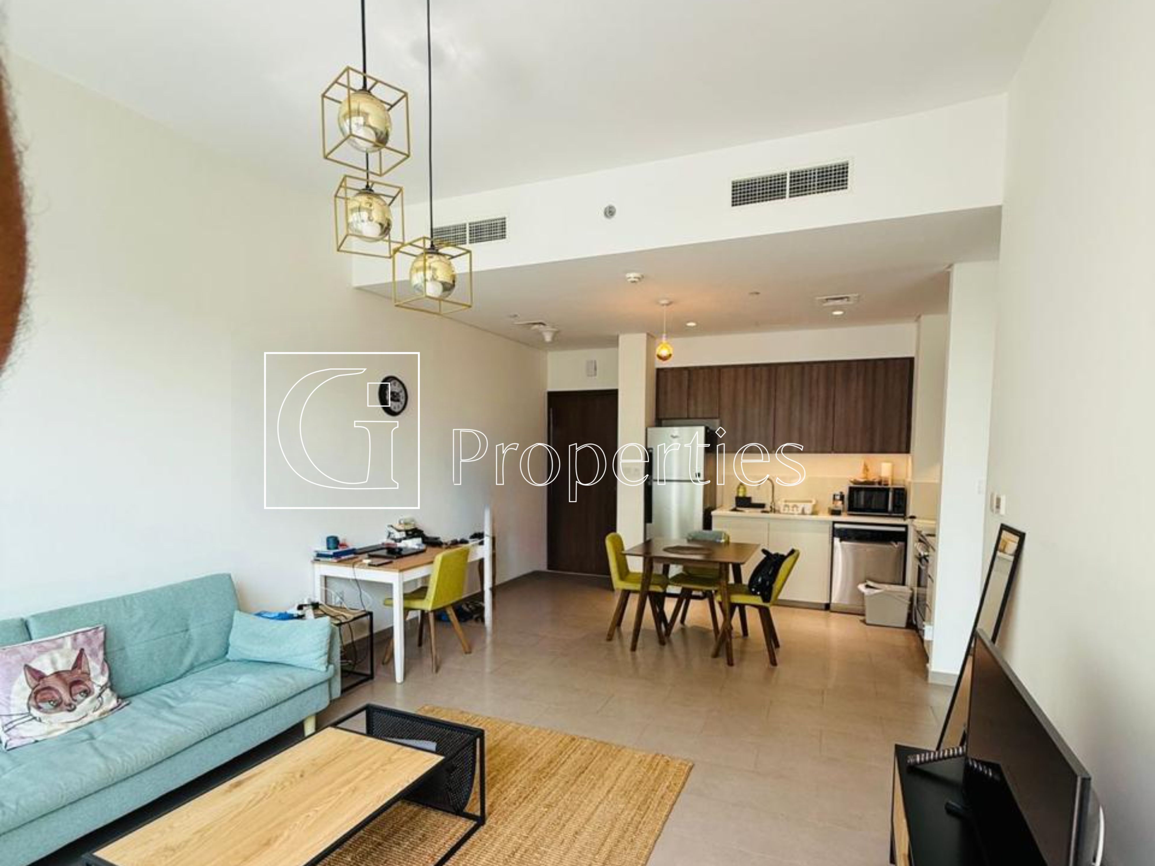 Beautiful Furnished 1BR | Walk to Park | Prime - 1