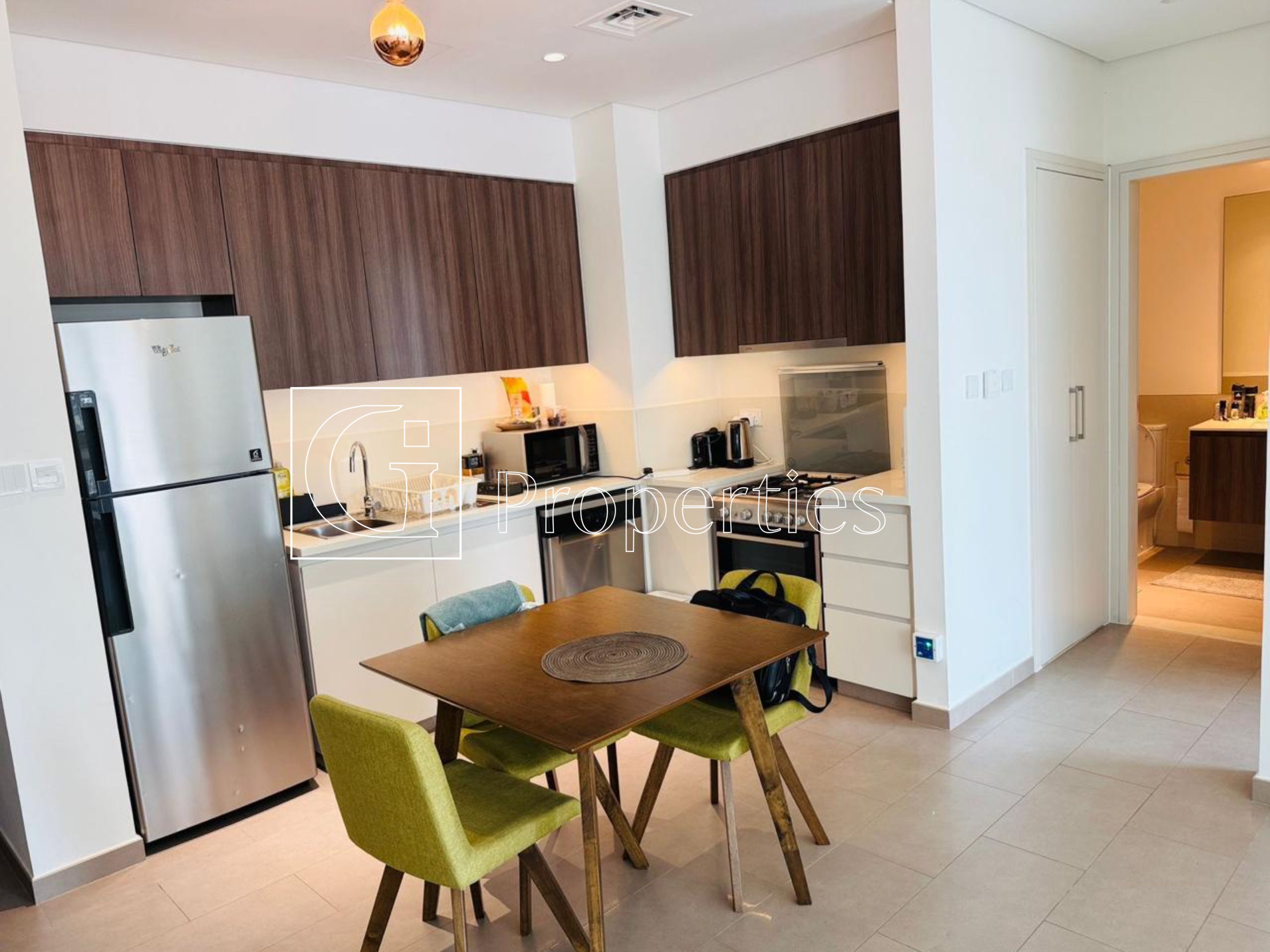 Beautiful Furnished 1BR | Walk to Park | Prime - 6