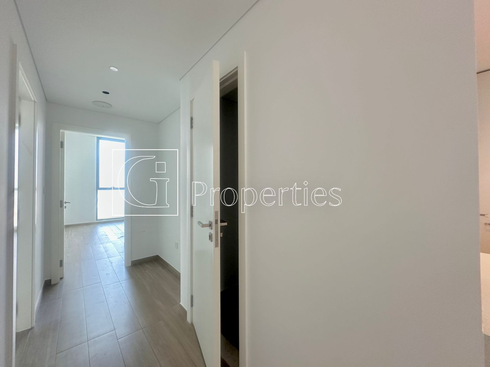 Unfurnished | Big Layout | Vacant | Ready to Move - 7
