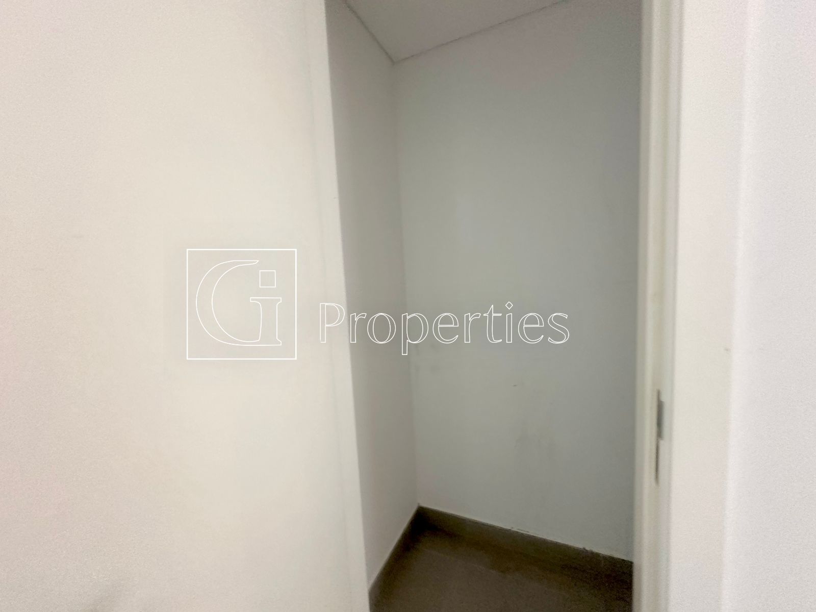 Unfurnished | Big Layout | Vacant | Ready to Move - 20