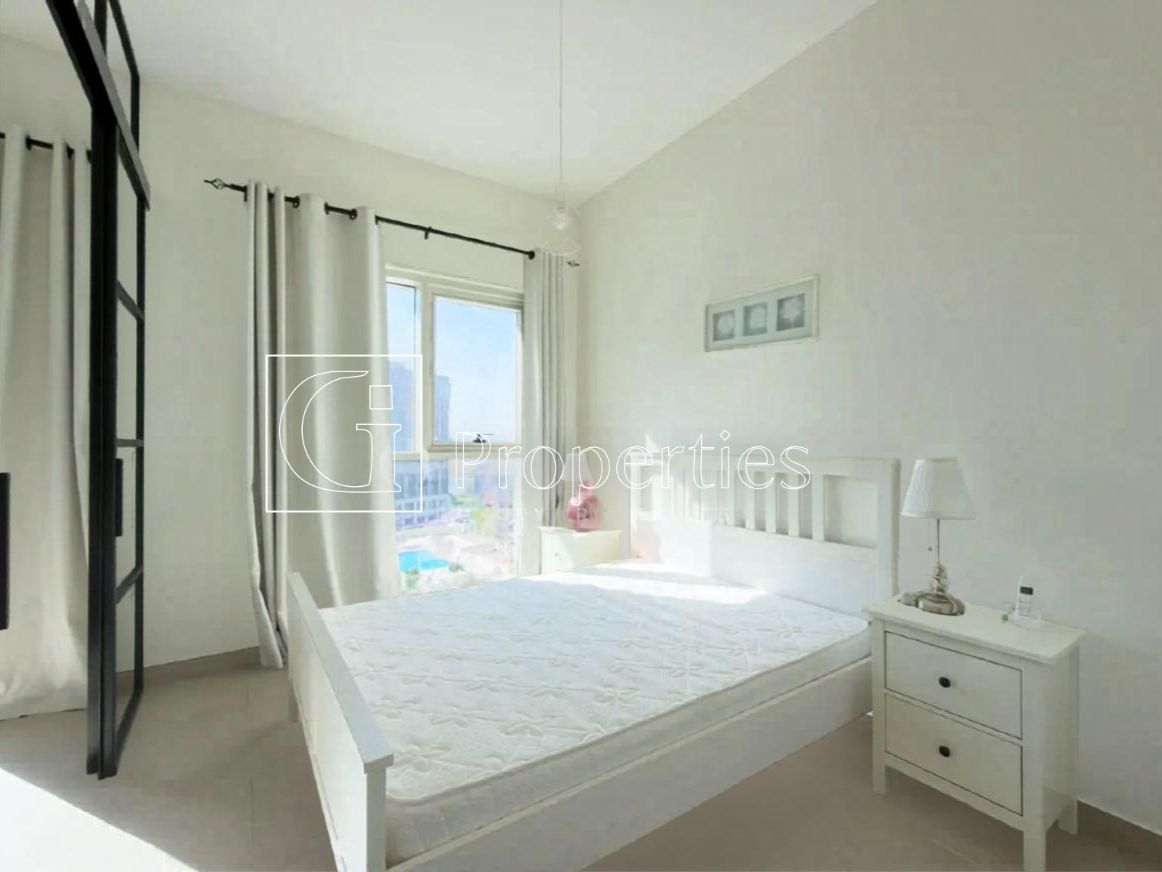 Available now | Fully Furnished | Community Views - 6