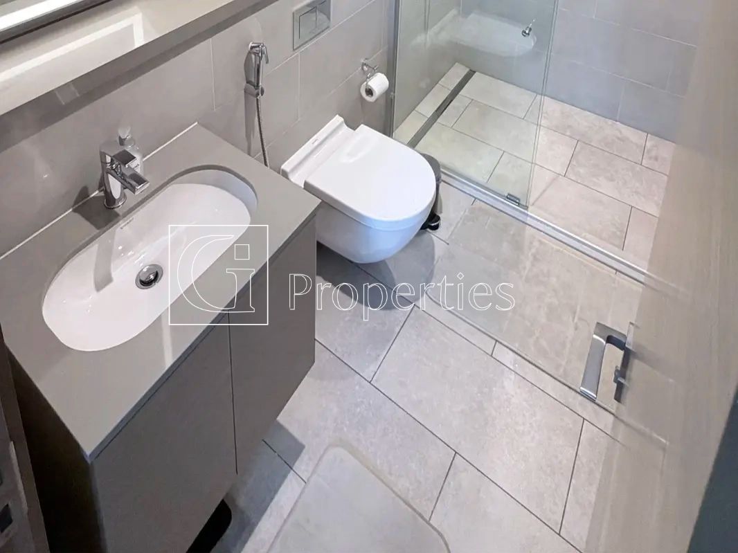 Luxury 1BR | Fully Furnished | Premium Amenities - 10