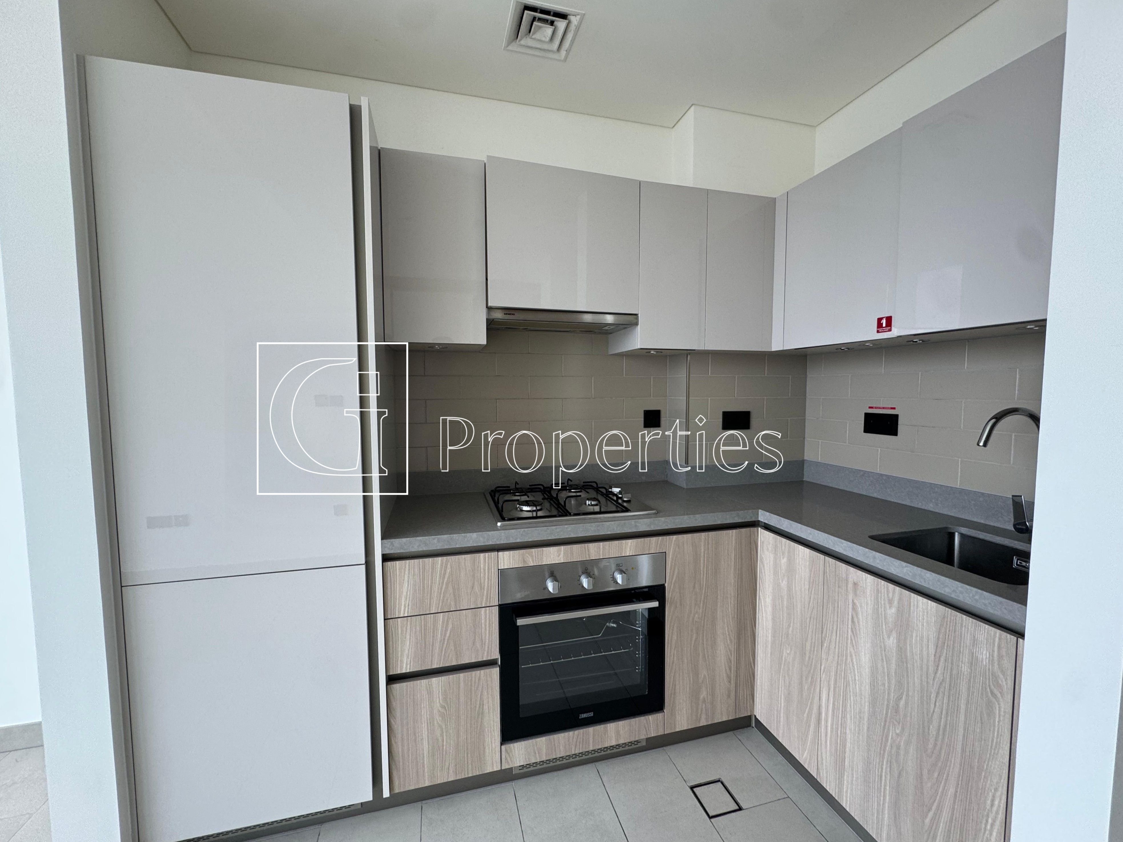 Waterfront Community | Modern 1BR | Prime Location - 5